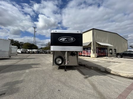 New 2025 4-Star Trailers 6HORSE TRAINER