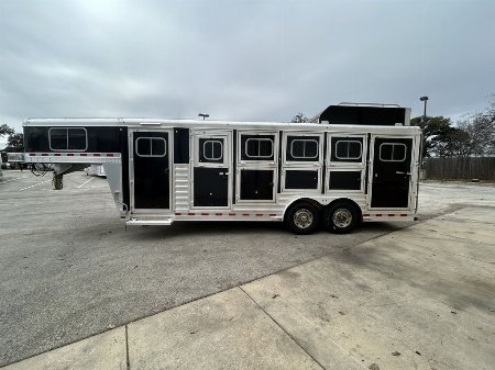 Used 2022 Elite Trailers EL 4H ST TRAINER '22