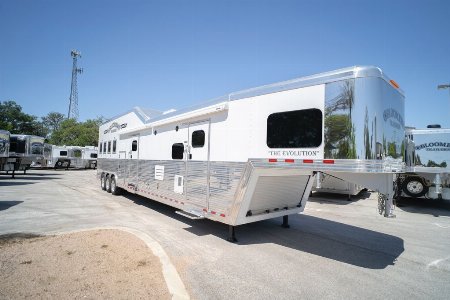 Used 2020 Bloomer '20 BM 4H OL