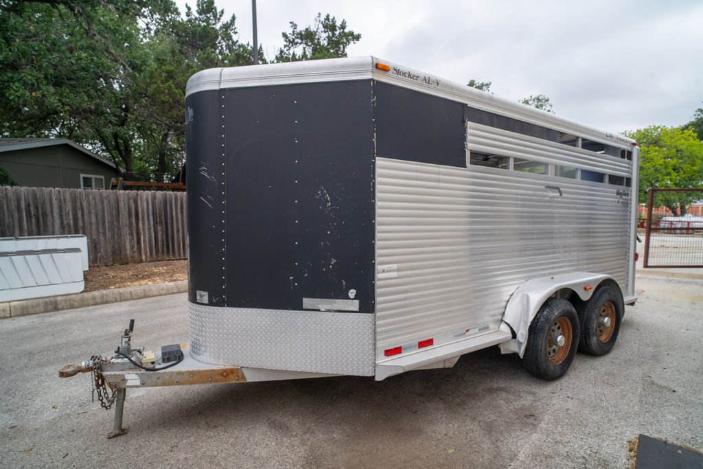 Used 2011 Cimarron Trailers CM 4H BP 20