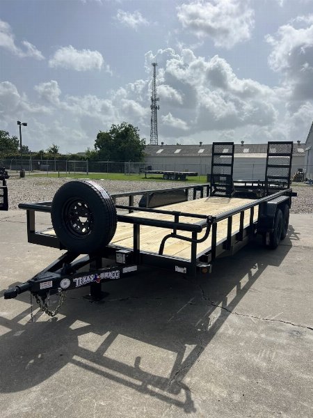 New 2025 Texas Bragg Trailers 83x20 Utility Trailer