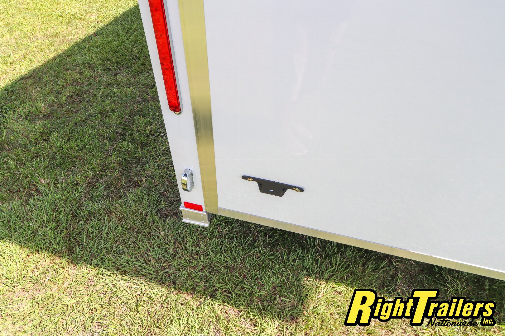 New 2025 8.5X28 inTech Race Trailer
