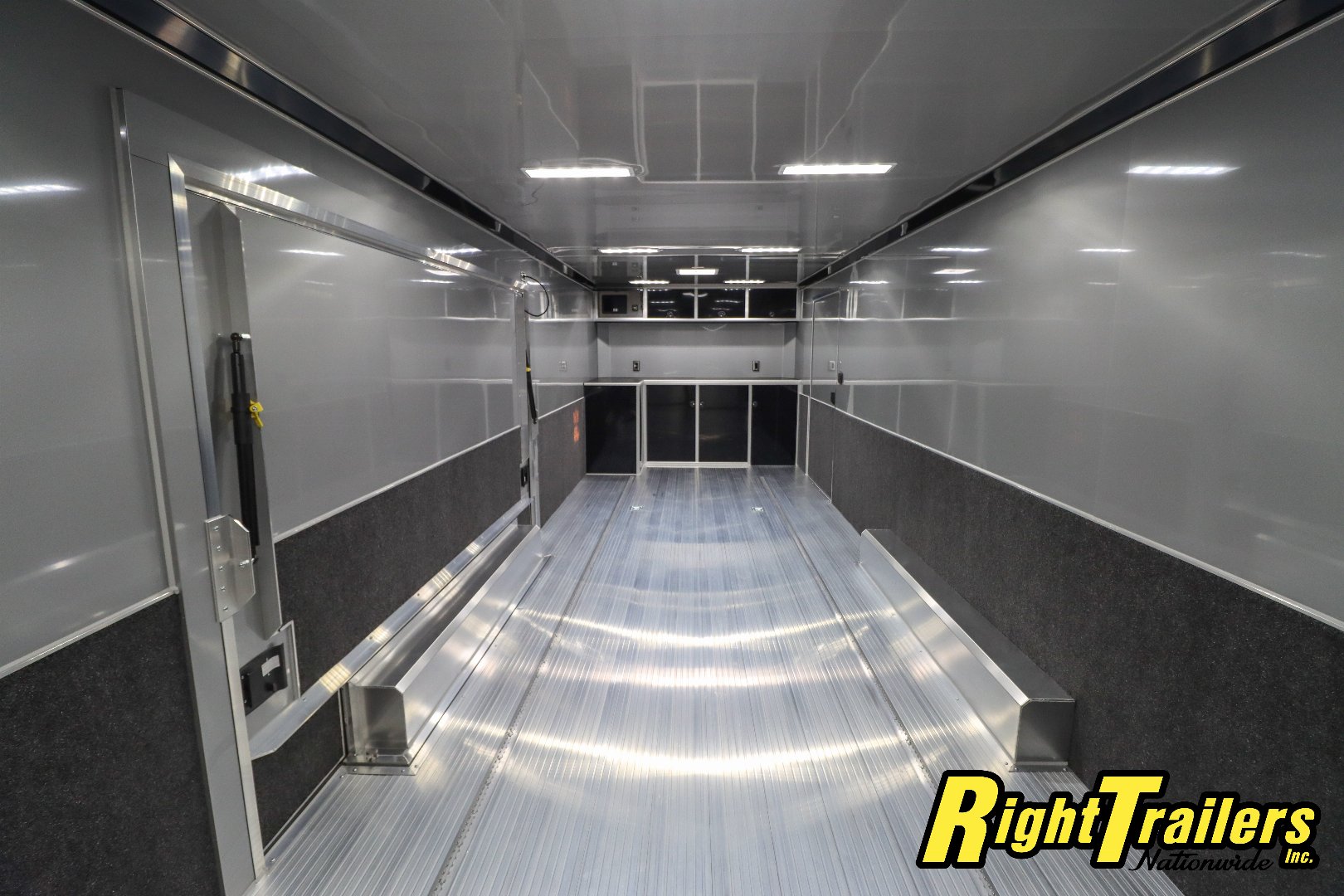 New 2025 8.5X28 inTech Race Trailer