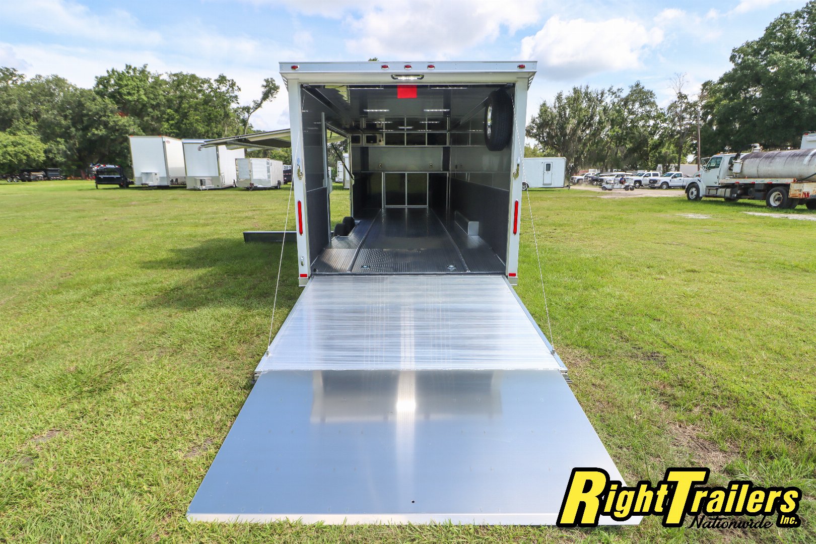 New 2025 8.5X28 inTech Race Trailer