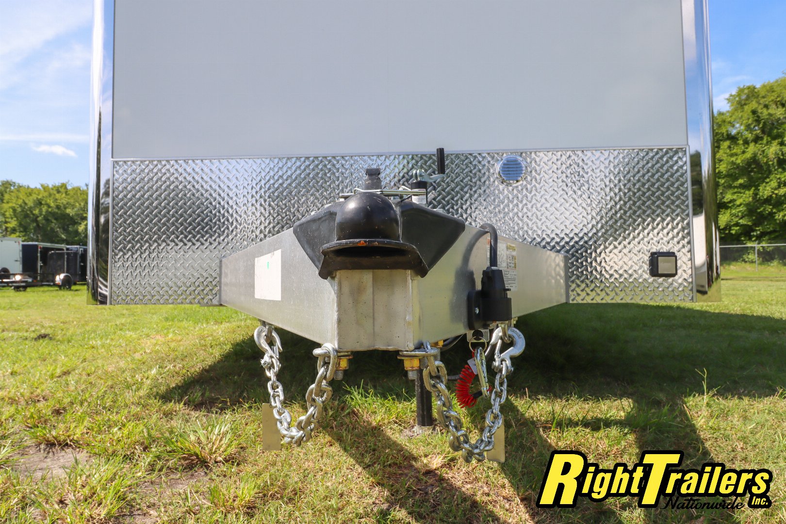 New 2025 8.5X28 inTech Race Trailer