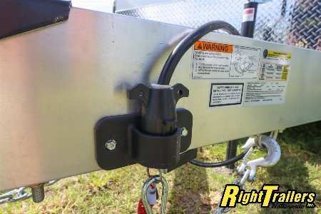 New 2025 8.5X28 inTech Race Trailer