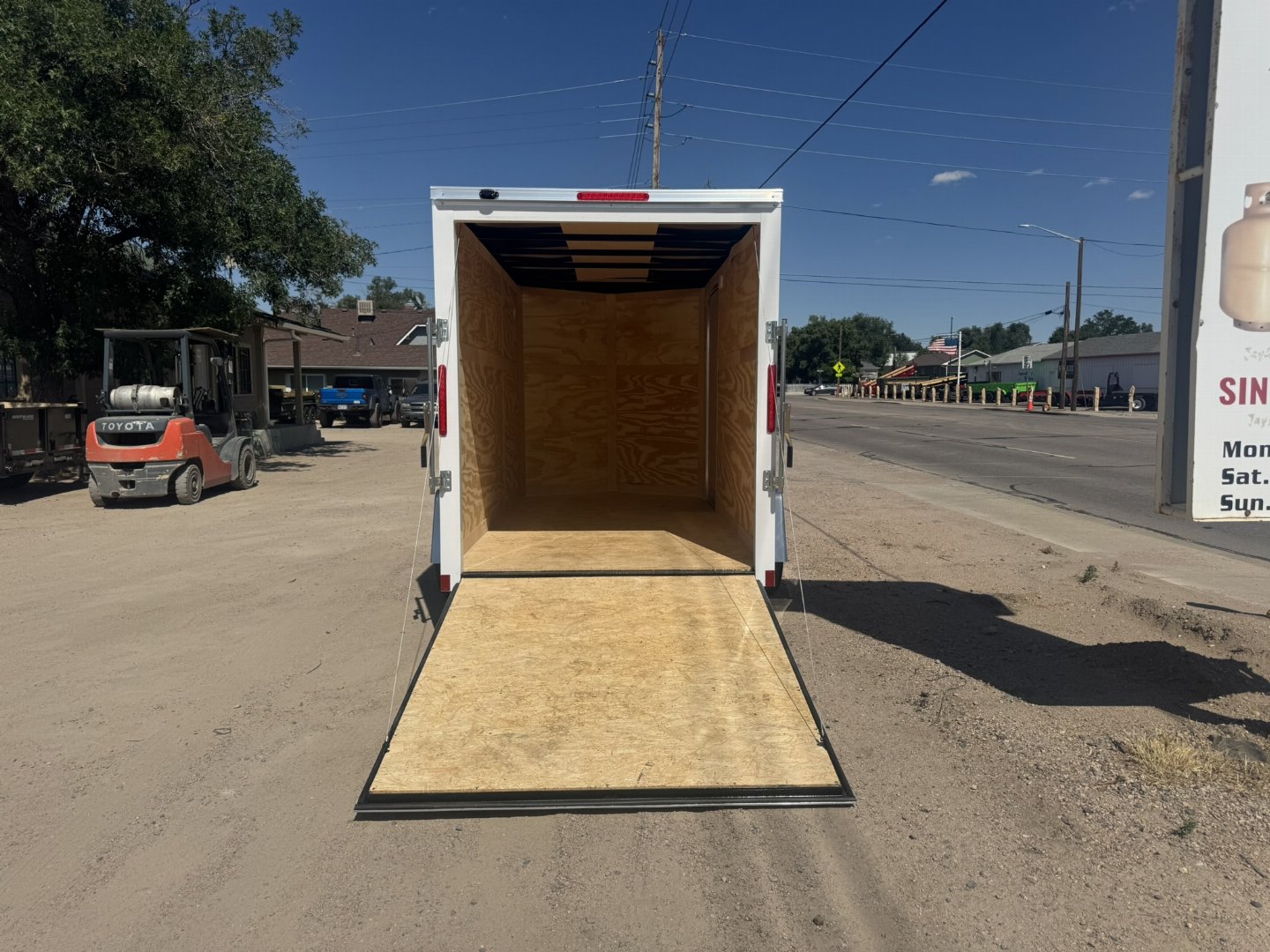 New 2025 Cross Trailers 6-12 Enclosed