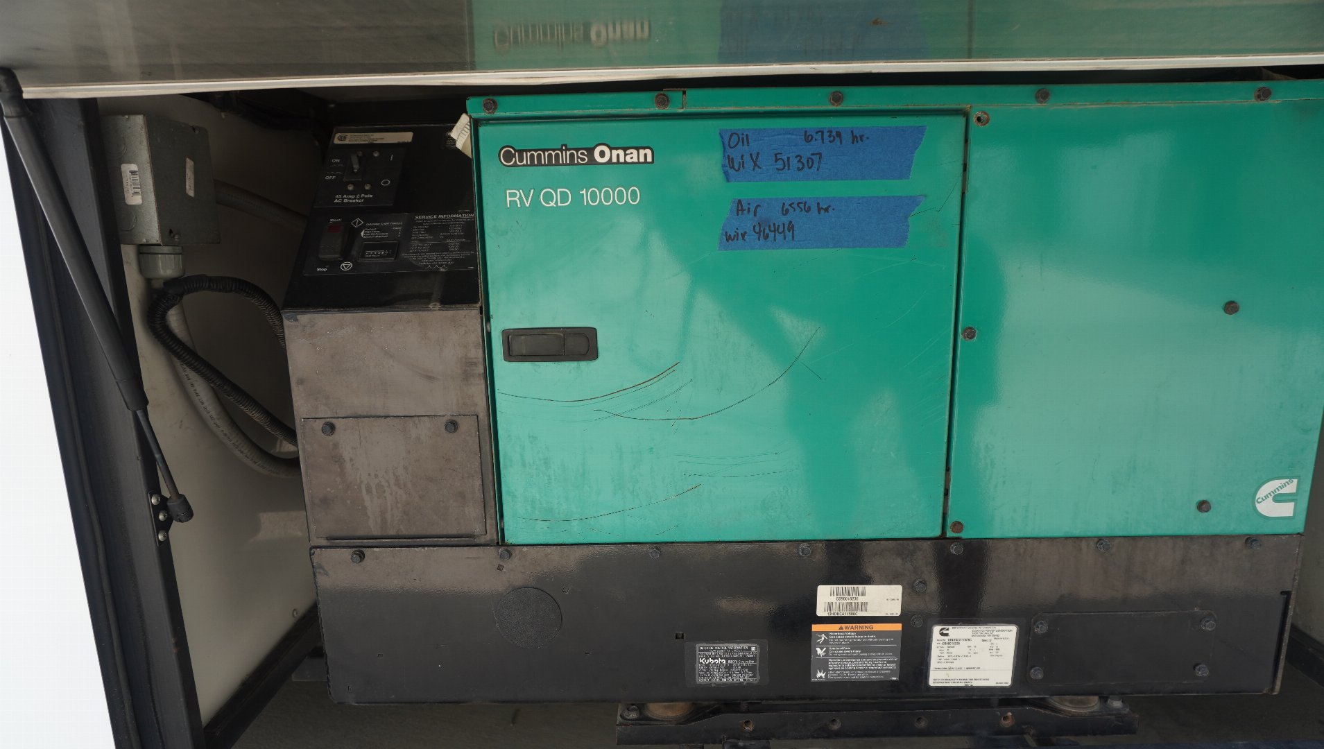Used 2010 Showhauler 45’ Tandem Axle Motorcoach