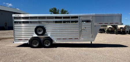 Used 2013 Featherlite Trailers TL Horse Trailer