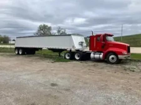 Used 2001 International 9100 Truck