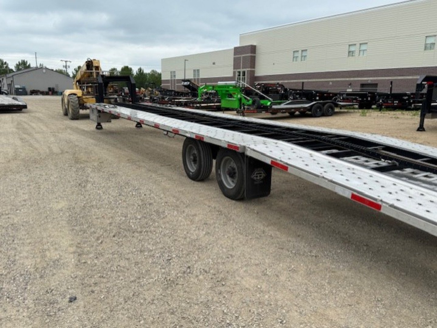 Used 2023 Shipshe Trailers FD-306 REV A Flatbed Trailer