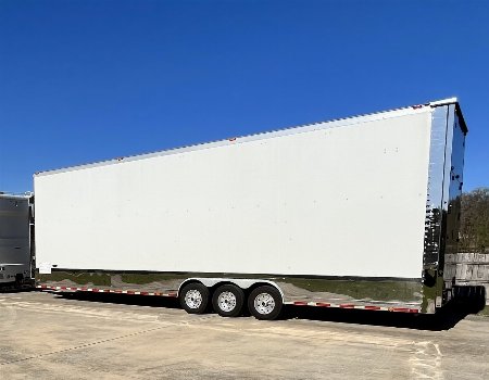 Used 2007 Renegade 36’ Liftgate Stacker Trailer