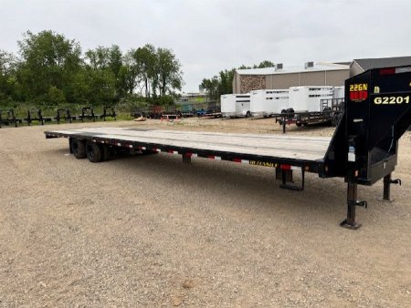 Used 2022 BIG TEX TRAILER CO 22GN-40BK8SIR Flatbed Trailer