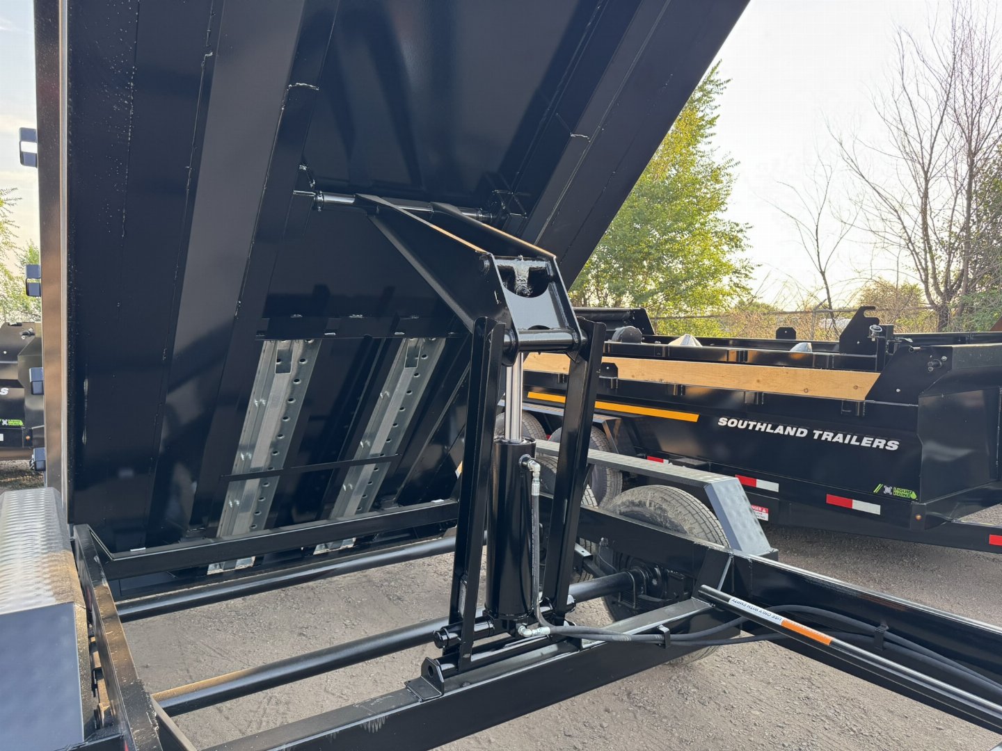 New 2026 Southland Trailers 7-14Dump