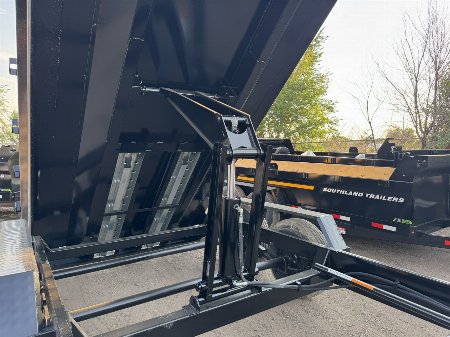 New 2026 Southland Trailers 7-14Dump