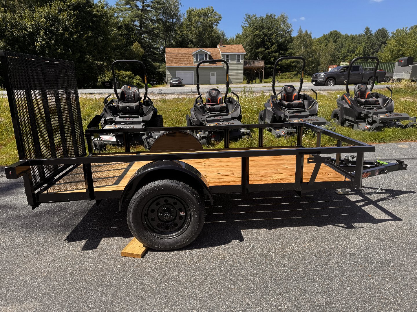 New 2025 Down 2 Earth Trailers 5X10 Utility Trailer