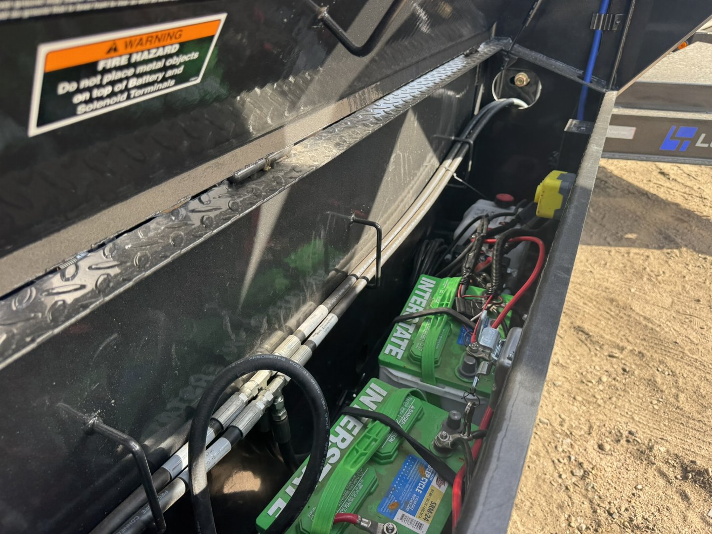 New 2025 Load Trail 83-14 Gooseneck Dump W/ Hydradulic Jacks