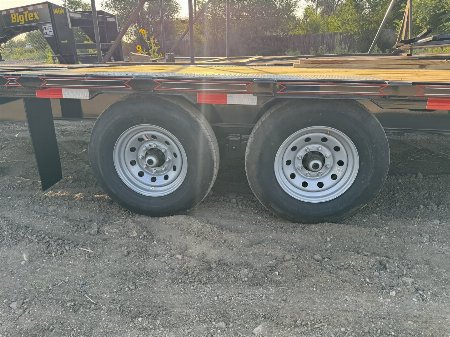 New 2026 Diamond T 8.5-25 Gooseneck Deckover Equipment Hauler