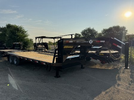 New 2026 Diamond T 8.5-25 Gooseneck Deckover Equipment Hauler