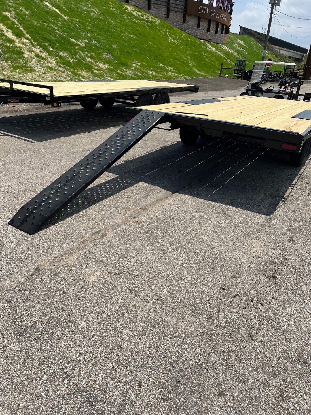 New 2026 QUALITY STEEL 101" x 20' 10K Flatbed Deckover Trailer #262535