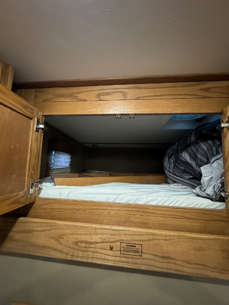 Used 2012 Showhauler 45’ Tandem Axle Motorcoach