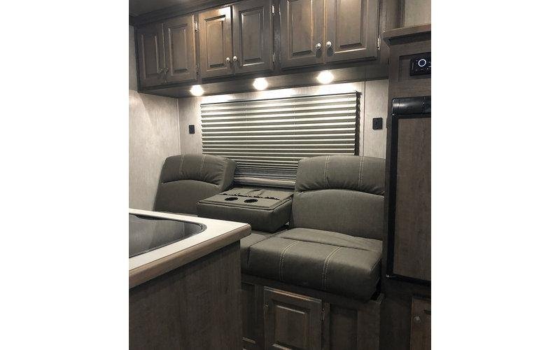 RV/ Toy Hauler / Campers Schreck's Auto