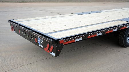 New 2024 Diamond C Trailers FMAX207 MR 30X102 Flatbed Trailer