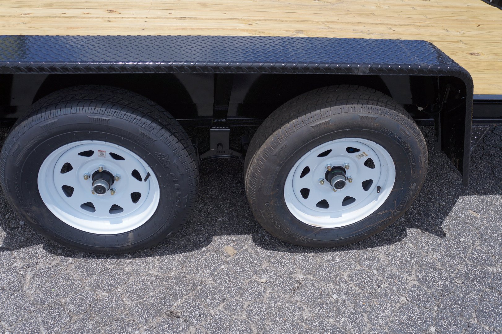 New 2025 Superior Trailers 26.516-3T Equipment Trailer