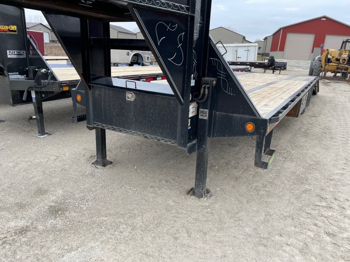 Used 2021 Load Trail HYD DOVE GOOSENECK Flatbed Trailer