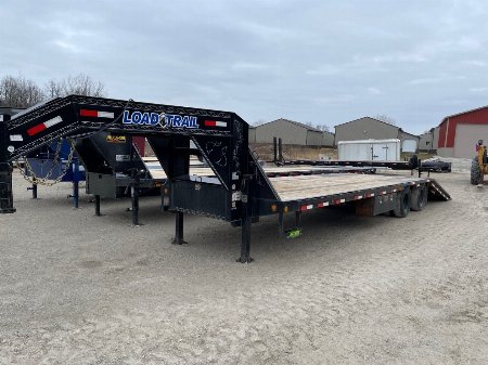 Used 2021 Load Trail HYD DOVE GOOSENECK Flatbed Trailer